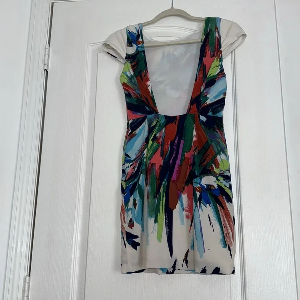 Famous maker, Slate and Willow size 2 low back dress fully lined - Picture 5 of 6